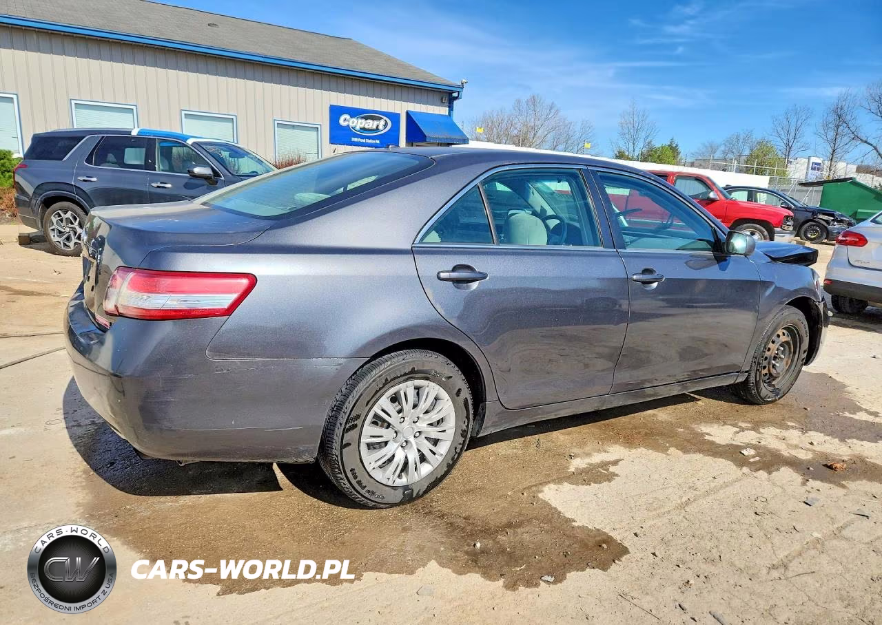 2010 Toyota Camry Le VIN:4T1BF3EK5AU015022 - 3