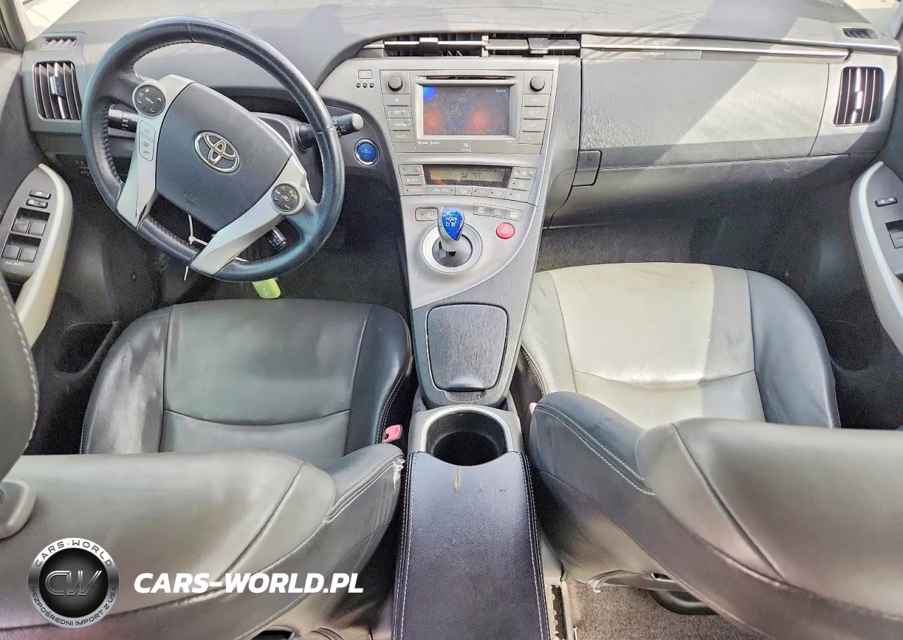 2013 Toyota Prius Four VIN:JTDKN3DU5D0346110 - 8