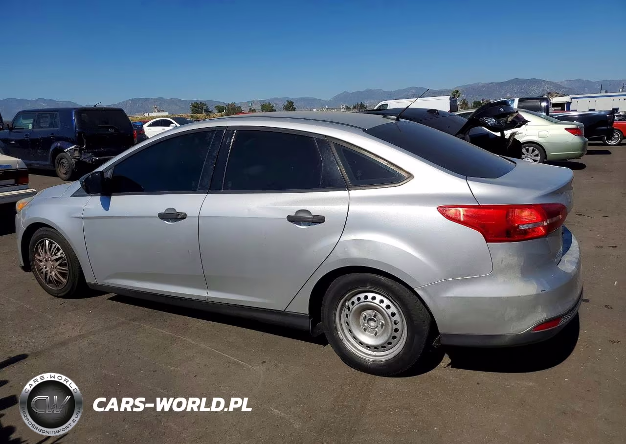 2016 Ford Focus VIN:1FADP3E29GL329237 - 2