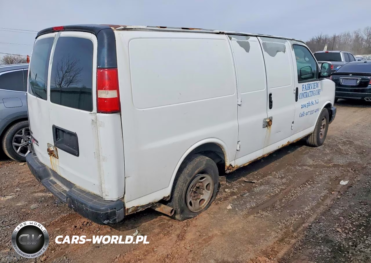2012 Chevrolet Express G2500 VIN:1GCWGFCA1C1122815 - 3