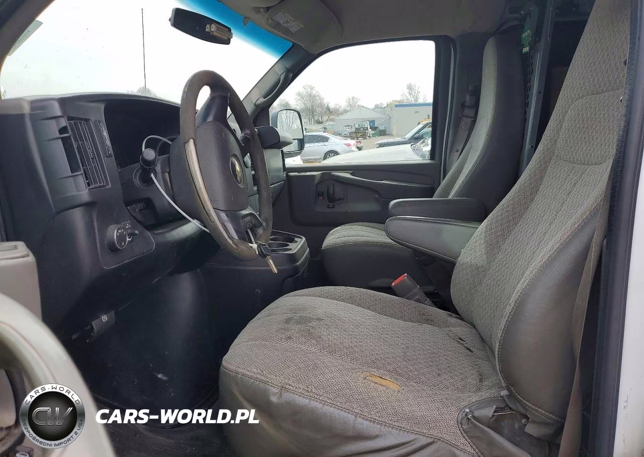 2012 Chevrolet Express G2500 VIN:1GCWGFCA1C1122815 - 7