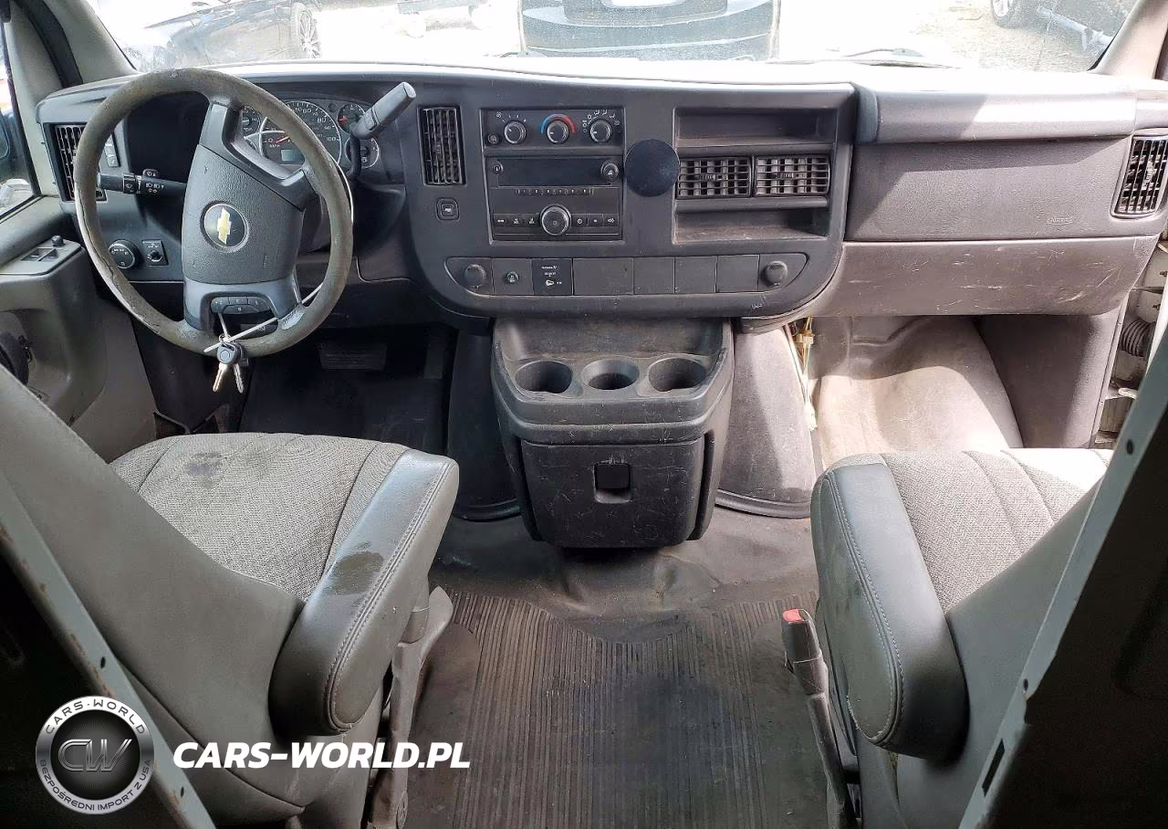 2012 Chevrolet Express G2500 VIN:1GCWGFCA1C1122815 - 8