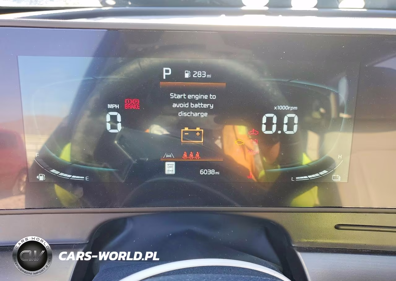 2025 Kia Sportage Hybrid Ex VIN:KNDPVCDGXS7237307 - 9