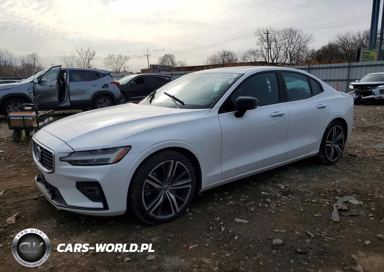 2019 Volvo S60 T6 R-Design