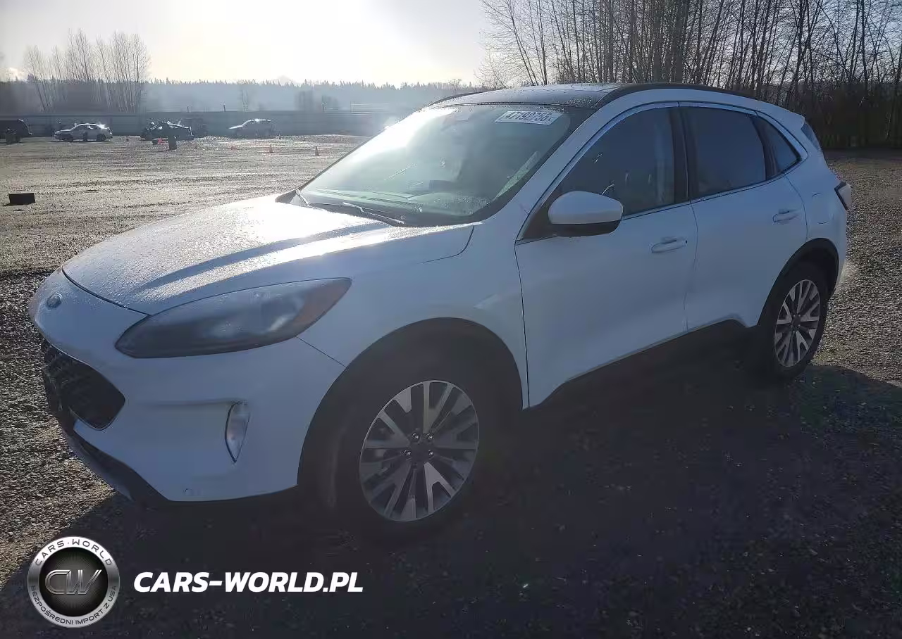 2022 Ford Escape Titanium