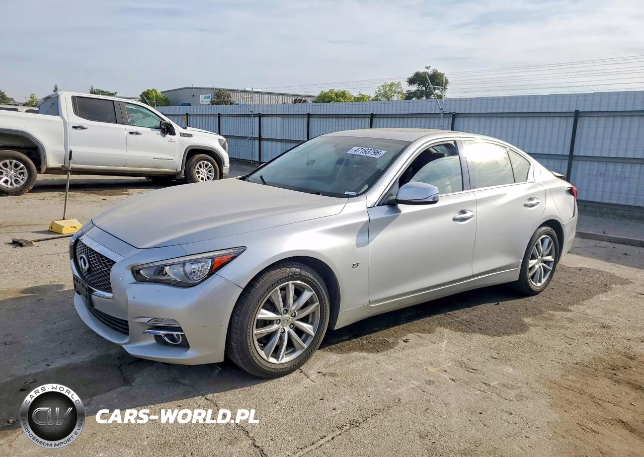 2015 Infiniti Q50 Premium