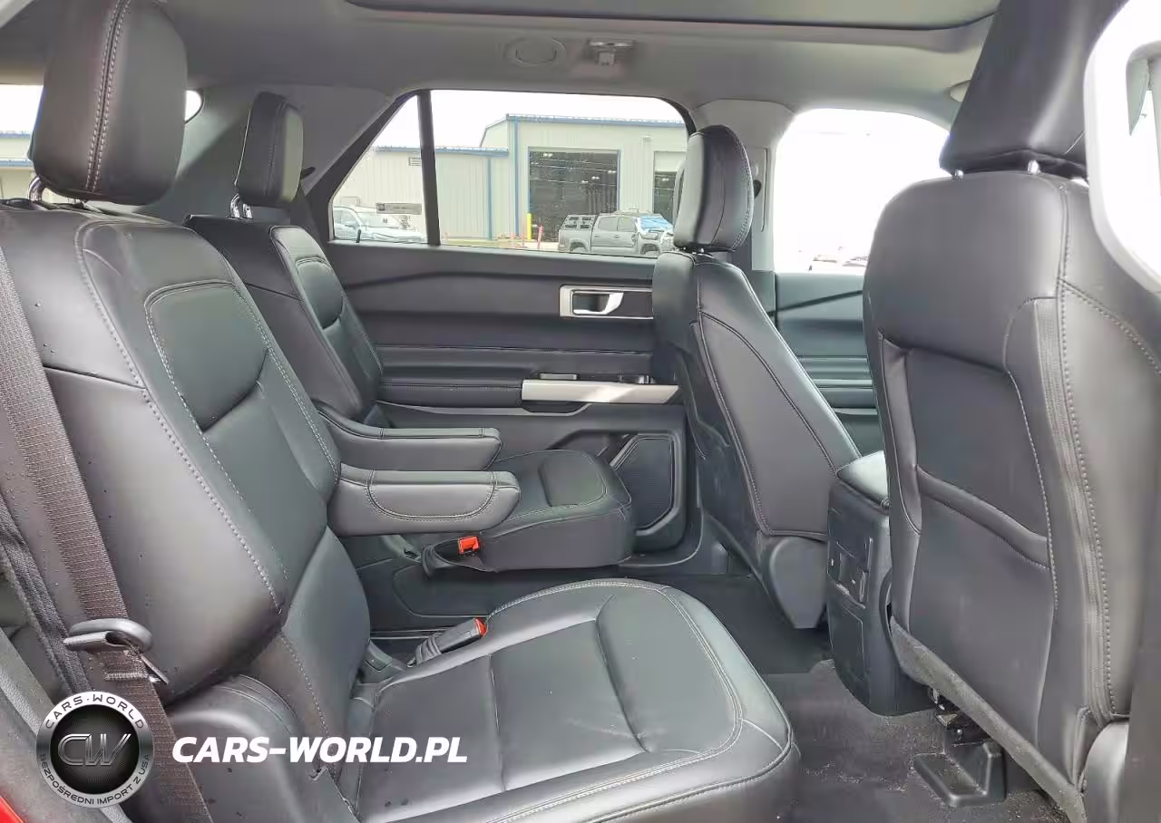 2023 Ford Explorer Xlt VIN:1FMSK8DH8PGC13356 - 11
