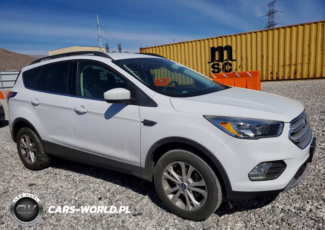 2018 Ford Escape Se VIN:1FMCU0GD6JUC35972 - 4