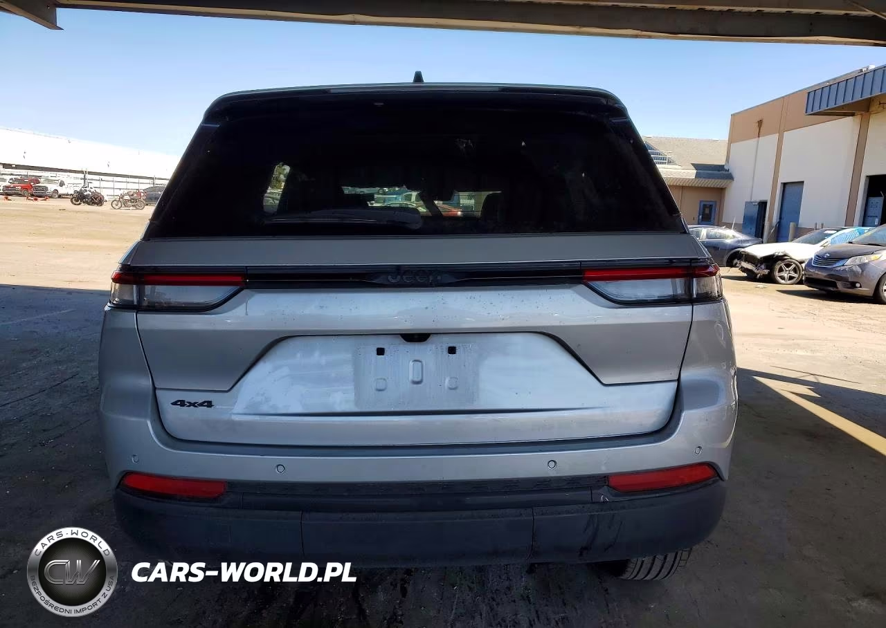 2025 Jeep Grand Cherokee Laredo VIN:1C4RJHAG0SC317616 - 6