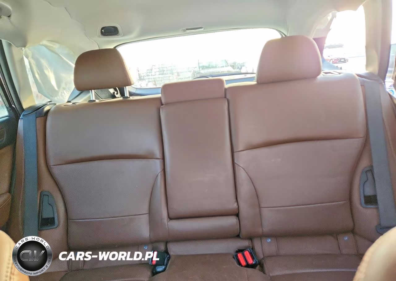 2018 Subaru Outback Touring VIN:4S4BSETCXJ3306172 - 10