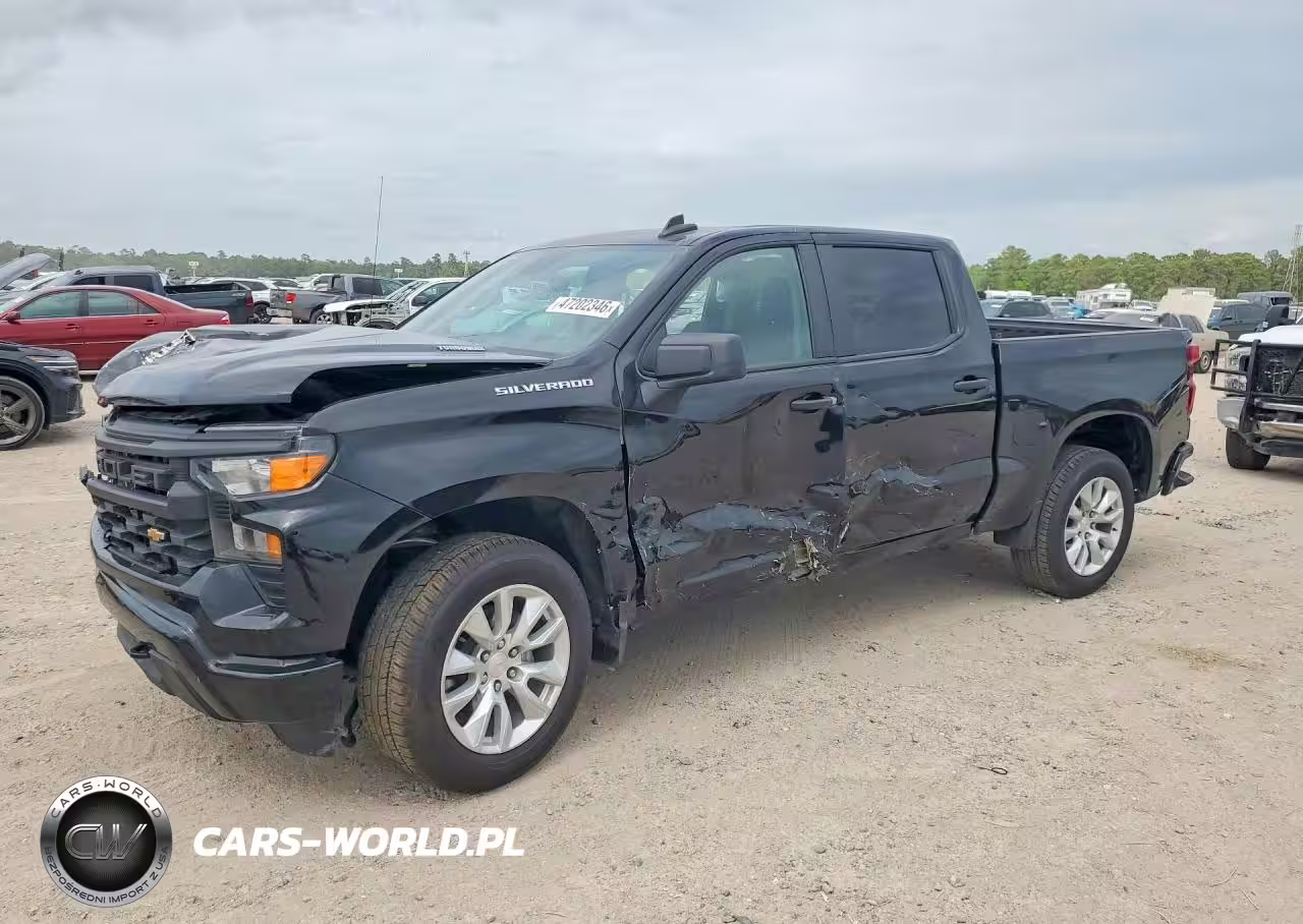 2025 Chevrolet Silverado C1500 Custom
