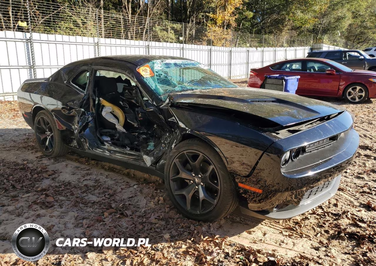 2020 Dodge Challenger Sxt VIN:2C3CDZAG5LH243499 - 4