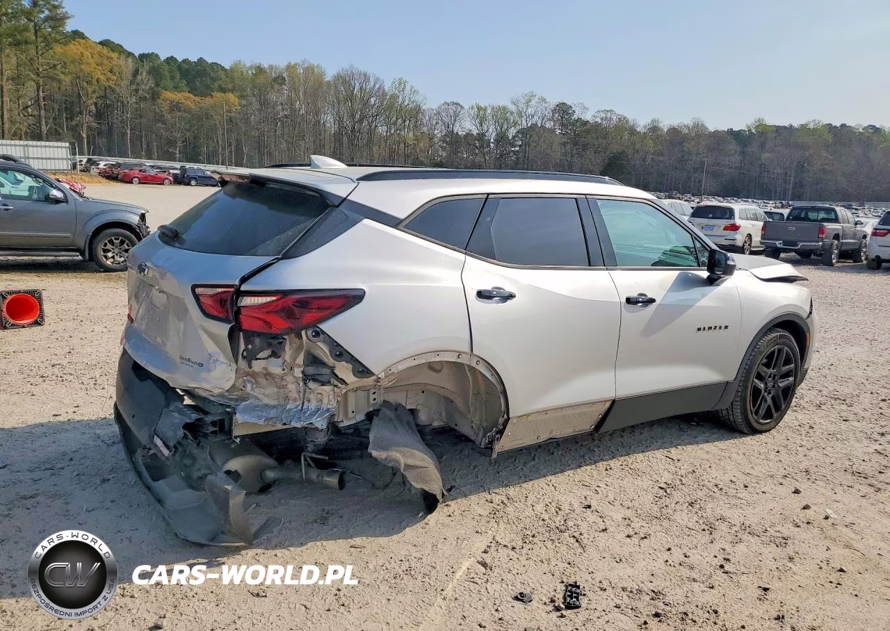 2020 Chevrolet Blazer 2Lt VIN:3GNKBCRS8LS687080 - 3