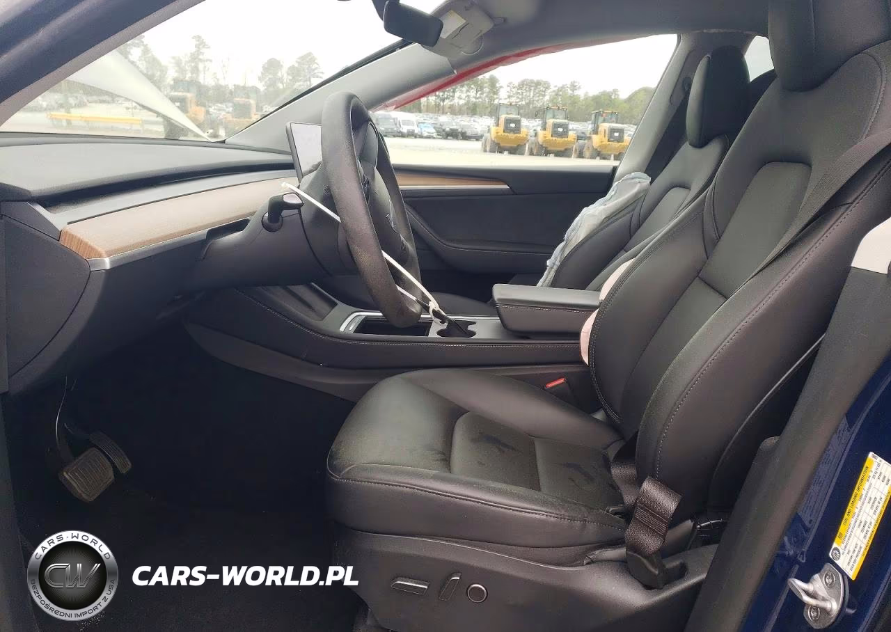 2023 Tesla Model Y VIN:7SAYGDEE8PA150802 - 7