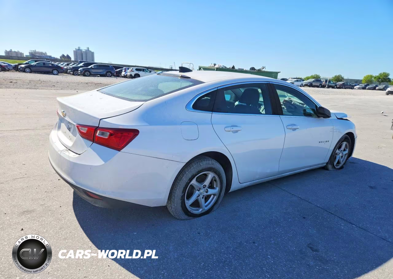 2017 Chevrolet Malibu Ls VIN:1G1ZC5ST0HF132907 - 3