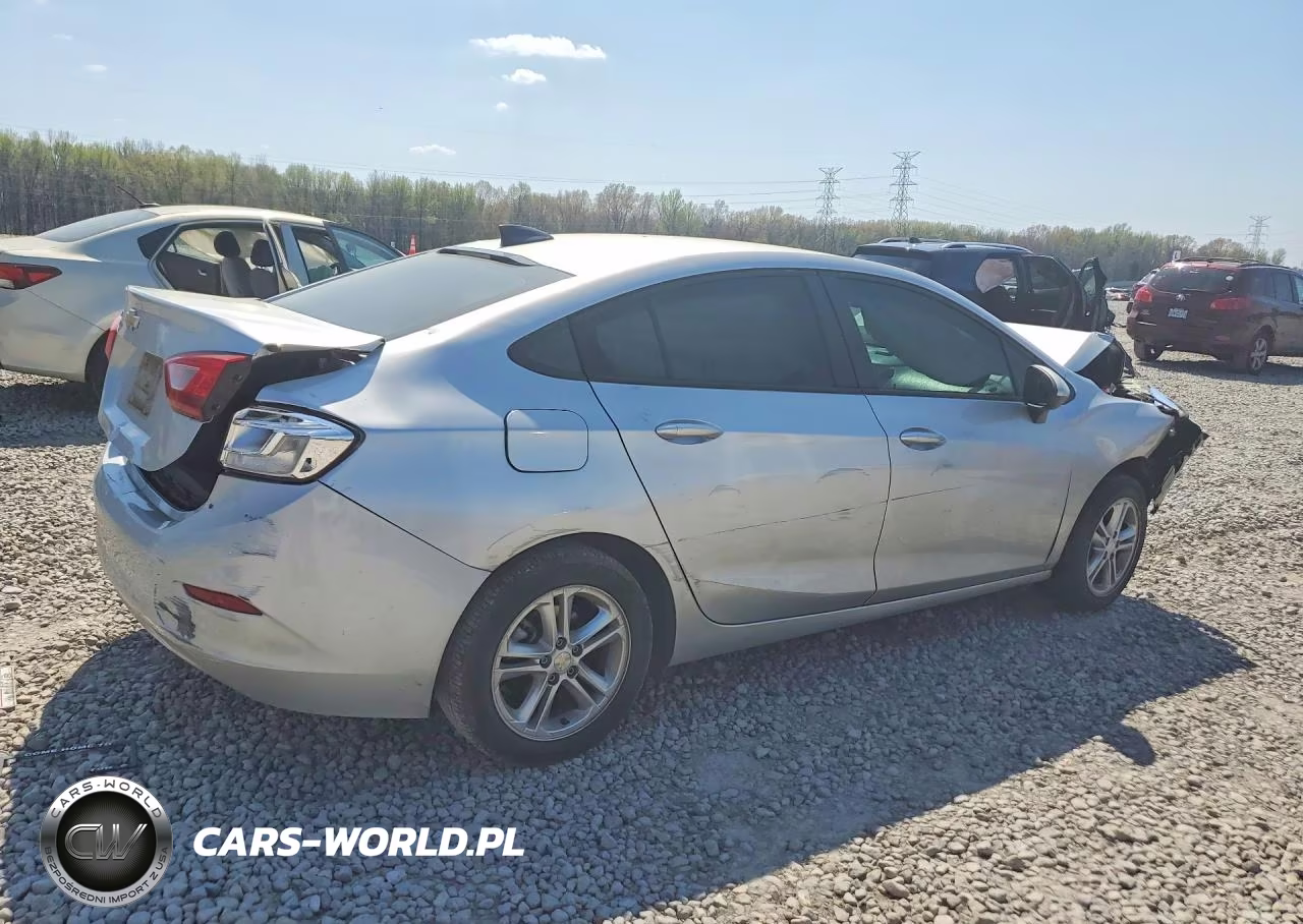 2018 Chevrolet Cruze Ls VIN:1G1BC5SM1J7103815 - 3