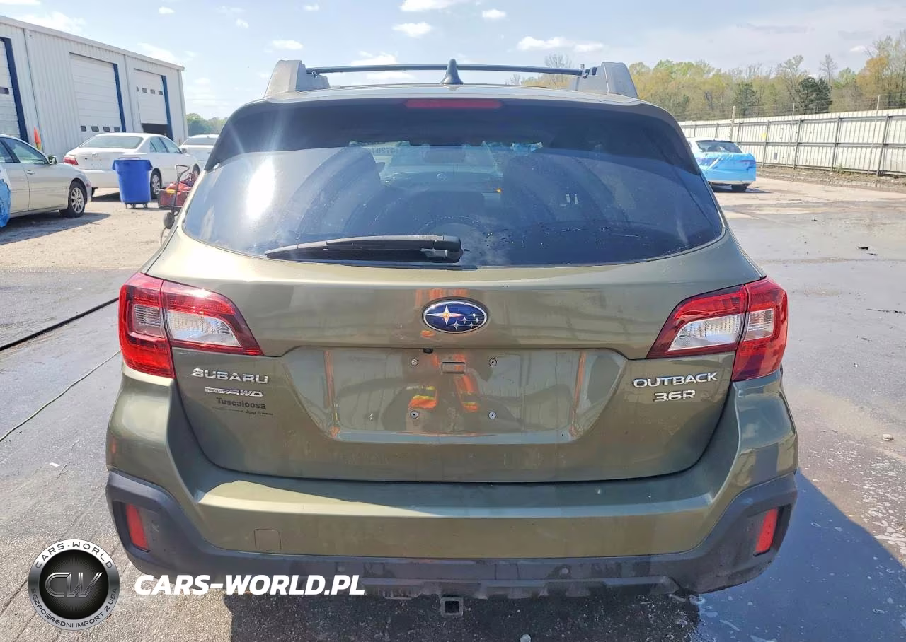 2018 Subaru Outback 3.6R Limited VIN:4S4BSENC1J3320846 - 6