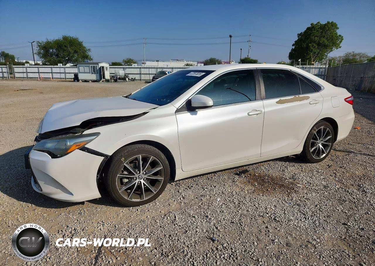 2015 Toyota Camry Xse