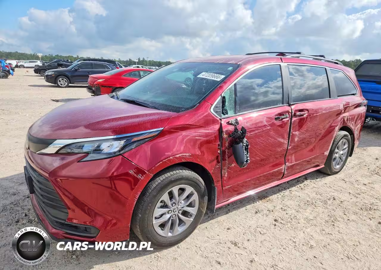 2024 Toyota Sienna Le