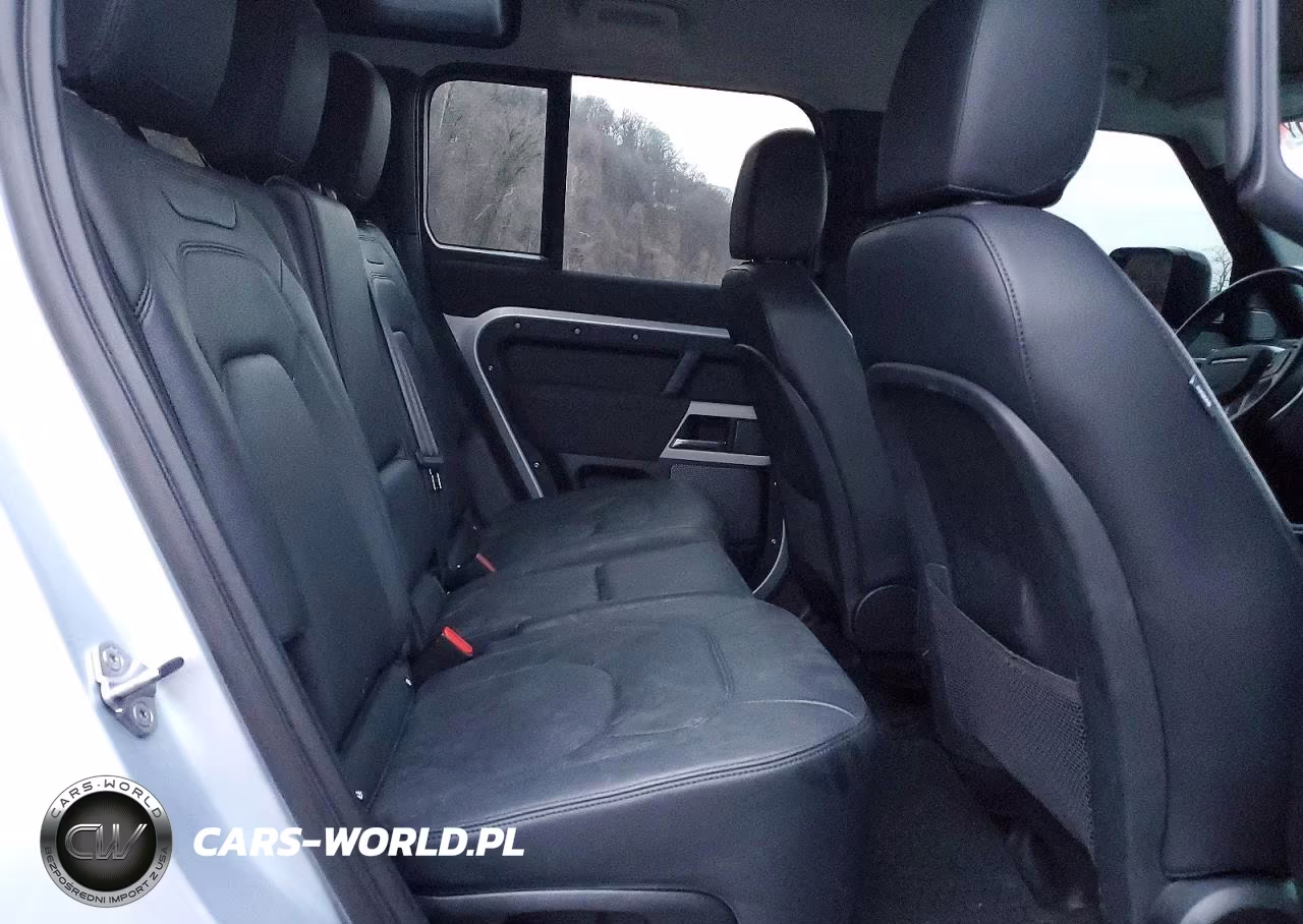2023 Land Rover Defender VIN:SALEPEEUXP2167175 - 11