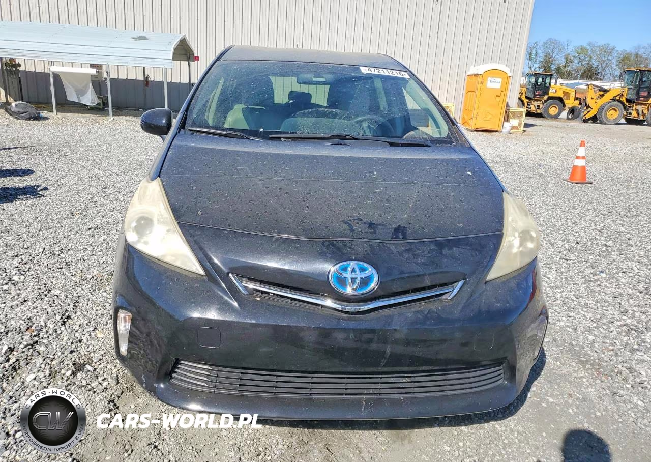 2013 Toyota Prius V Two VIN:JTDZN3EU8D3228628 - 5