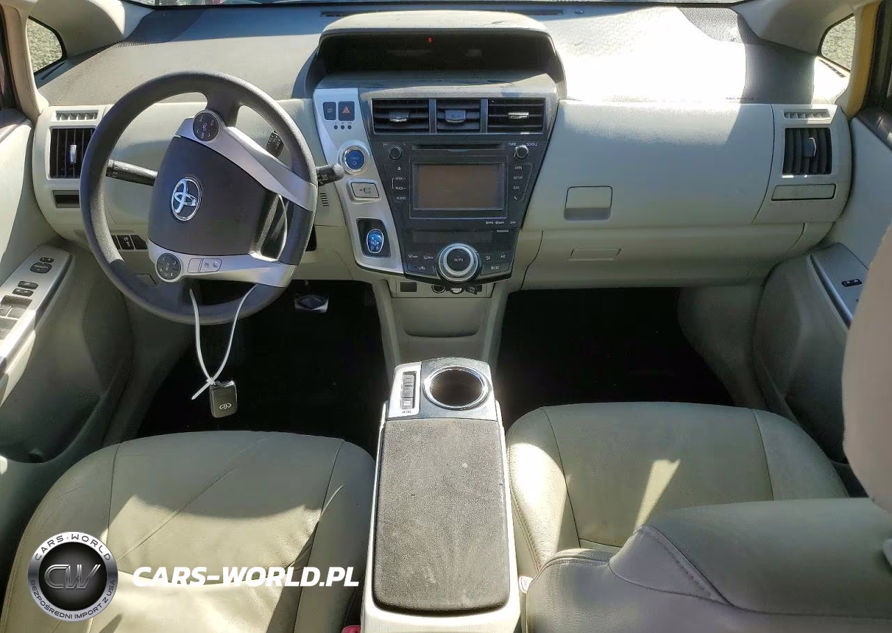 2013 Toyota Prius V Two VIN:JTDZN3EU8D3228628 - 8