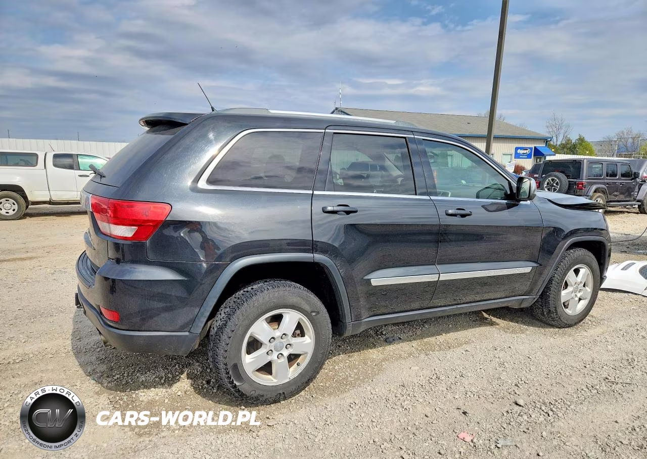 2012 Jeep Grand Cherokee Laredo VIN:1C4RJFAG1CC250076 - 3