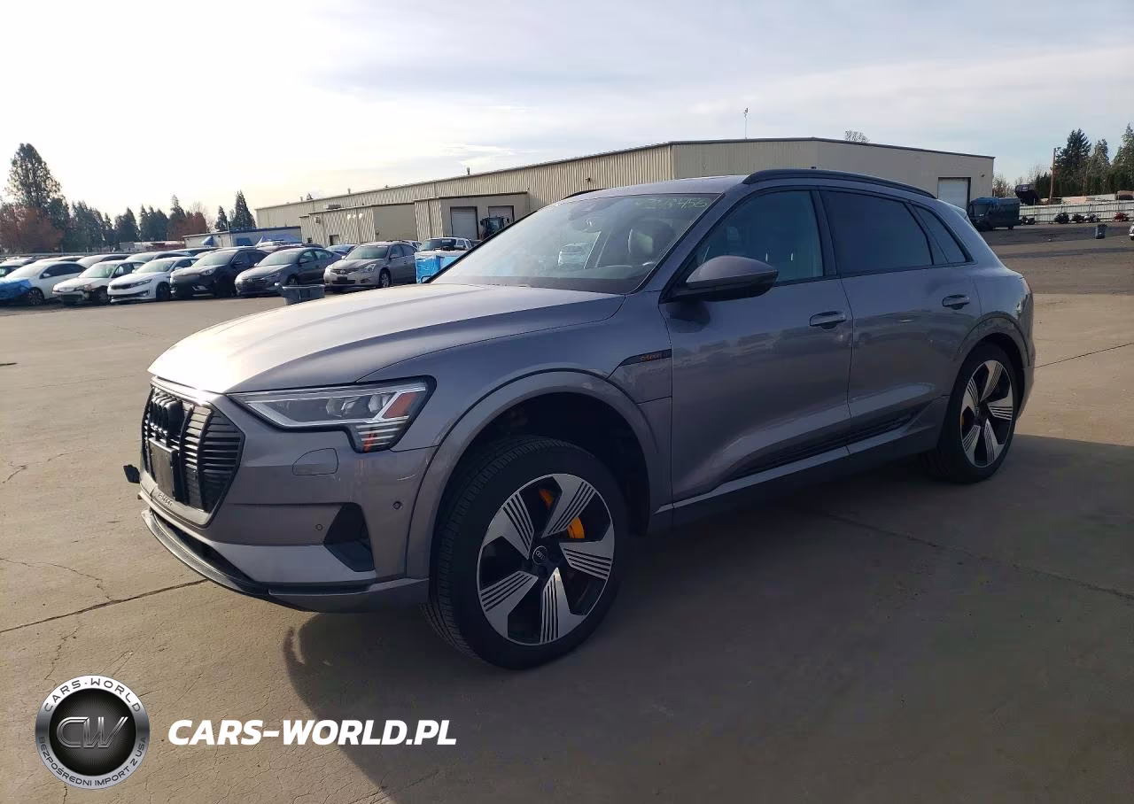 2022 Audi E-Tron Premium Plus