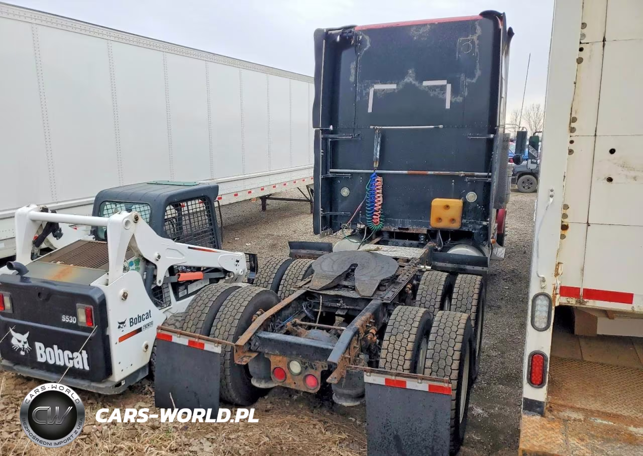 2004 Freightliner Fld132 VIN:1FUJAPCK64DM03253 - 4