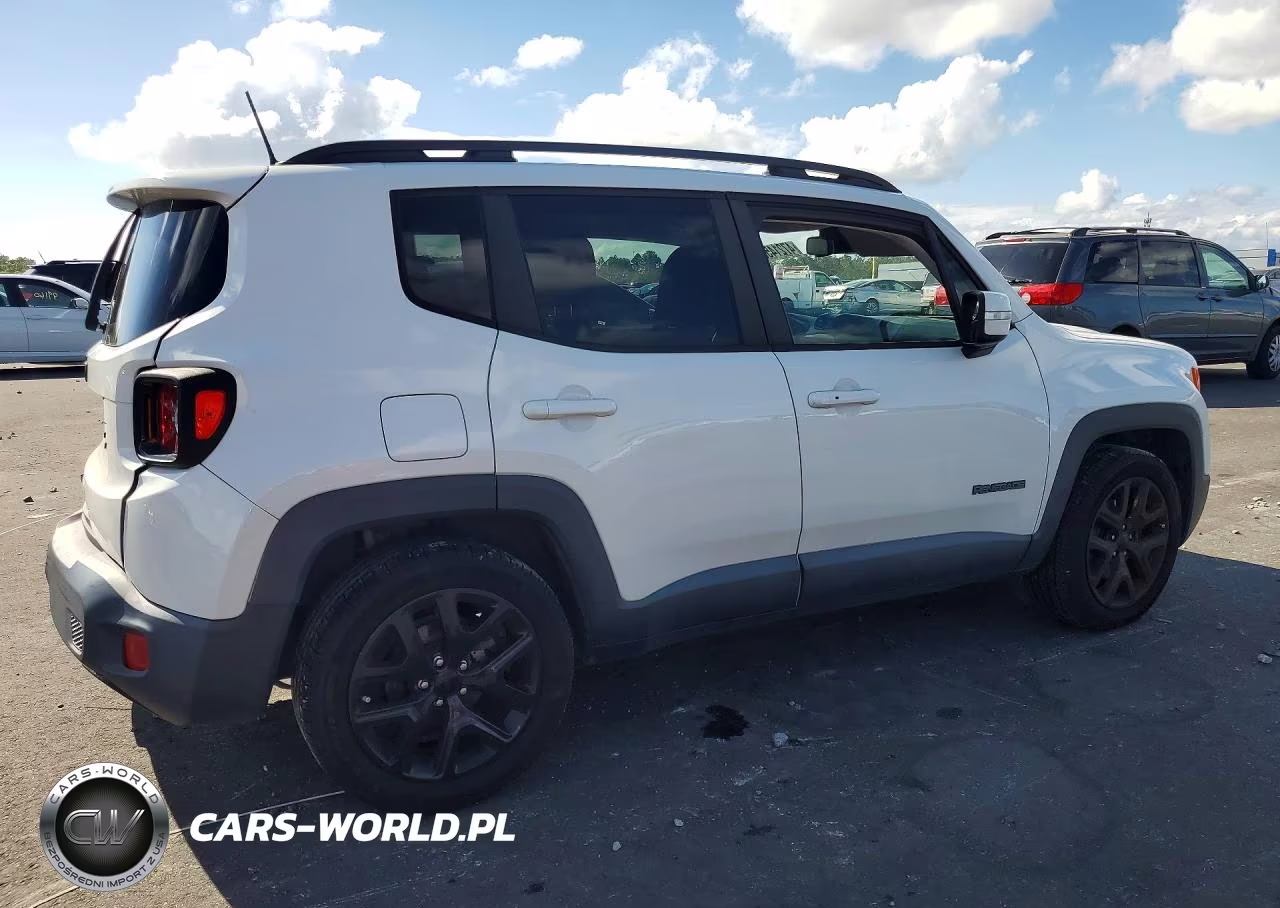 2018 Jeep Renegade Latitude VIN:ZACCJABB4JPH91112 - 3