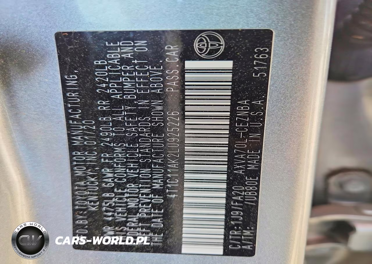 2020 Toyota Camry Le VIN:4T1C11AK2LU925226 - 13