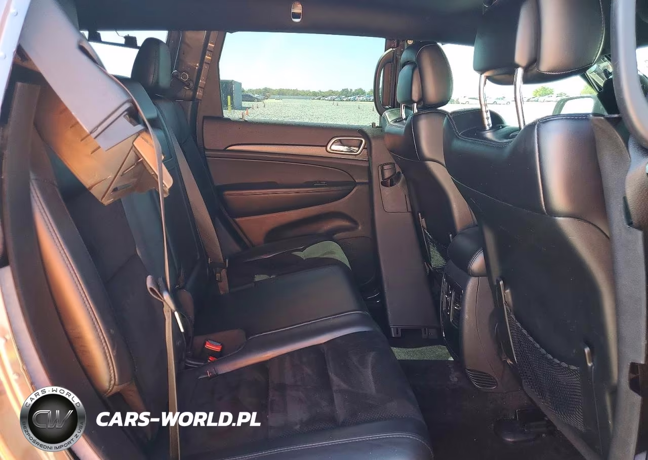 2018 Jeep Grand Cherokee Laredo VIN:1C4RJFAG4JC356454 - 10