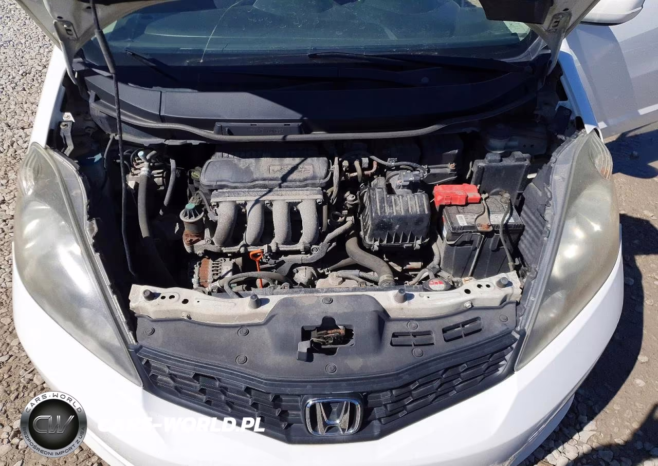 2013 Honda Fit Sport VIN:JHMGE8H58DC074087 - 11