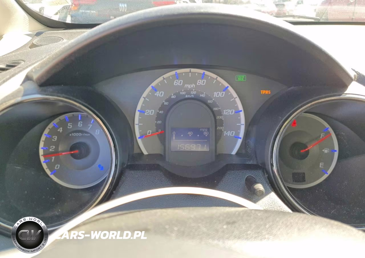 2013 Honda Fit Sport VIN:JHMGE8H58DC074087 - 9