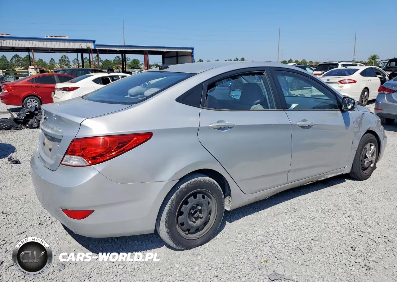 2013 Hyundai Accent Gls VIN:KMHCT4AE2DU394617 - 3