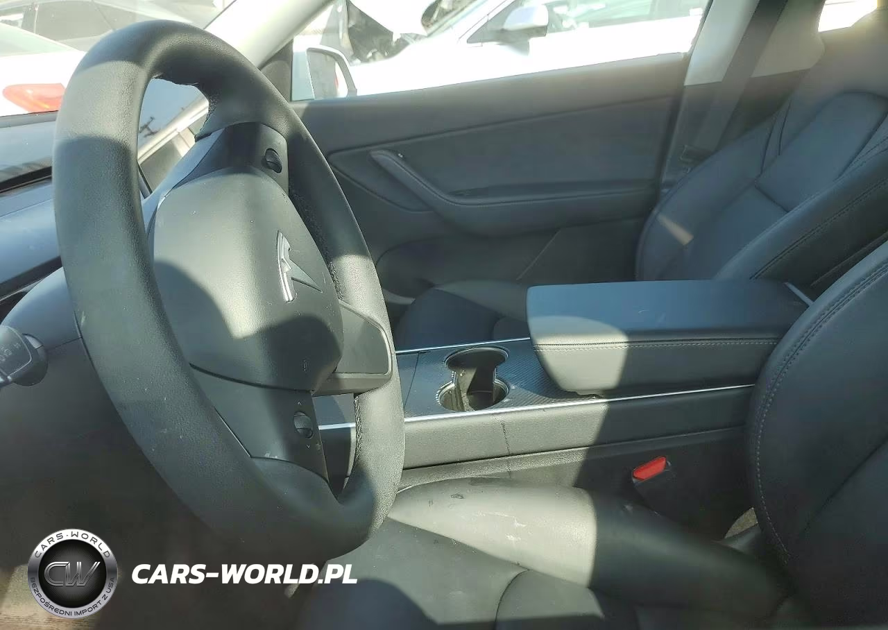 2020 Tesla Model Y VIN:5YJYGDEF9LF019316 - 7