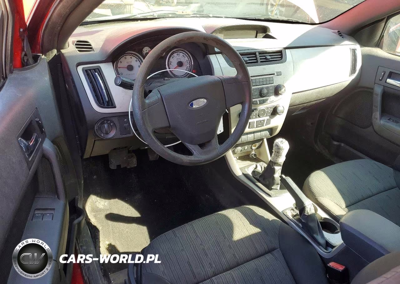 2008 Ford Focus Se VIN:1FAHP33N18W213920 - 8