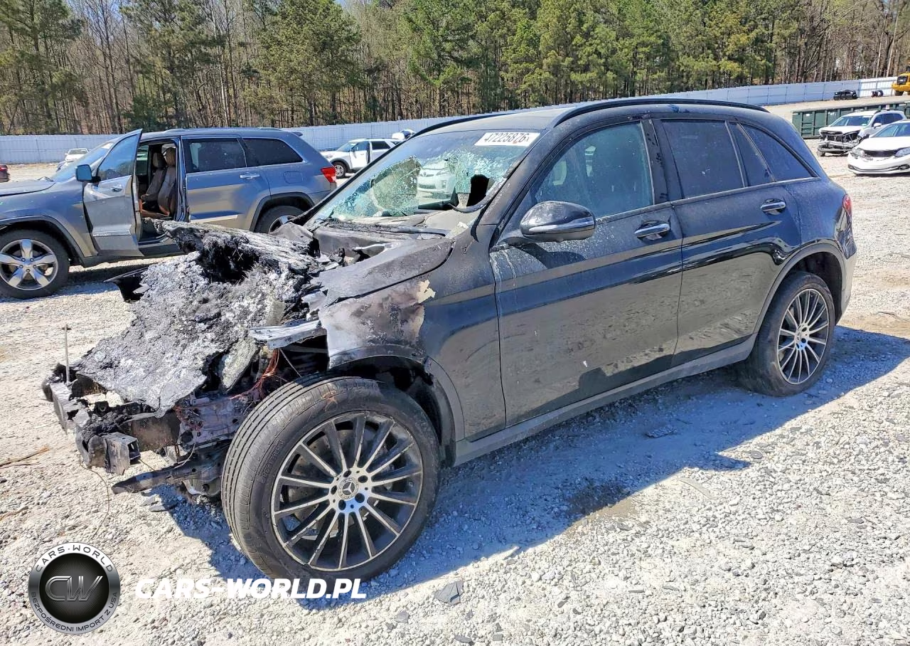 2022 Mercedes-Benz Glc 300 – zdjęcie 1 z 13