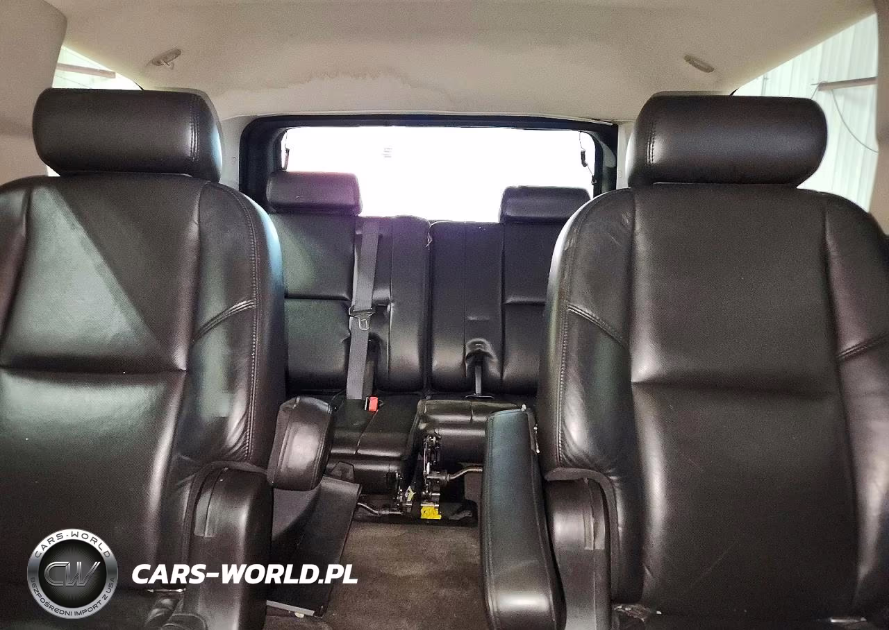 2010 Cadillac Escalade VIN:1GYUKAEF6AR180963 - 10