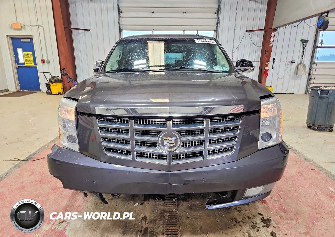 2010 Cadillac Escalade VIN:1GYUKAEF6AR180963 - 5