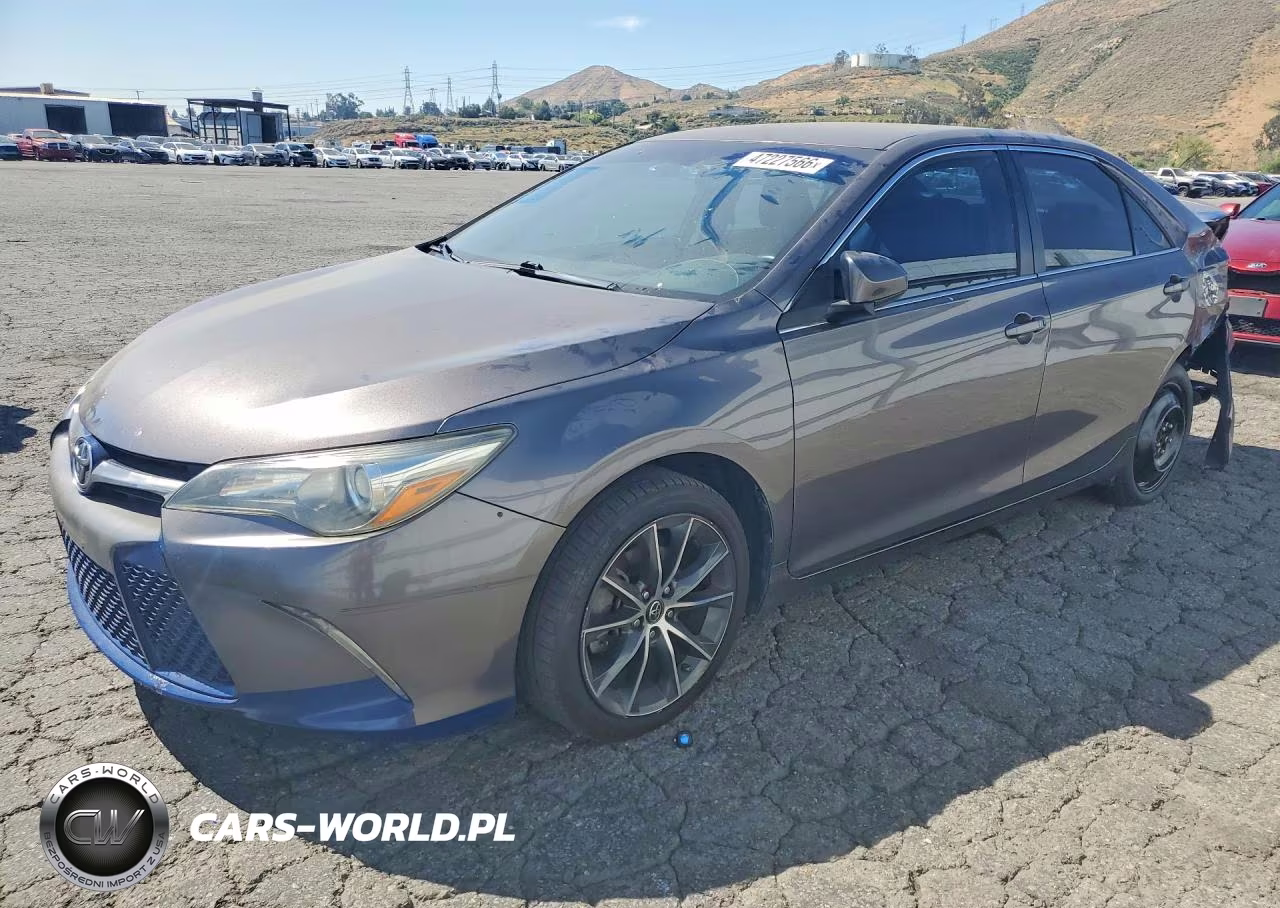 2016 Toyota Camry Xse