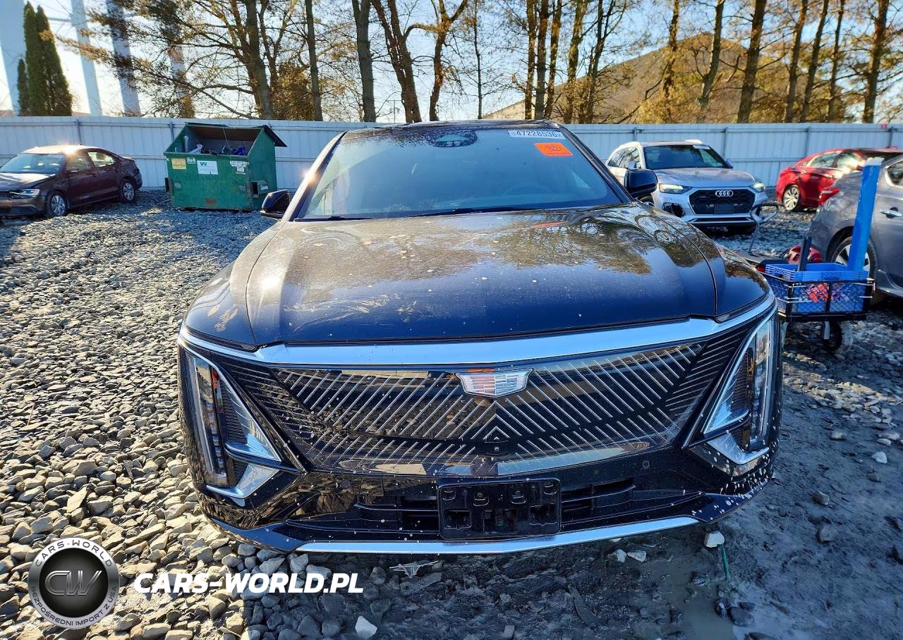2025 Cadillac Lyriq Luxury VIN:1GYKPNRL0SZ313184 - 5