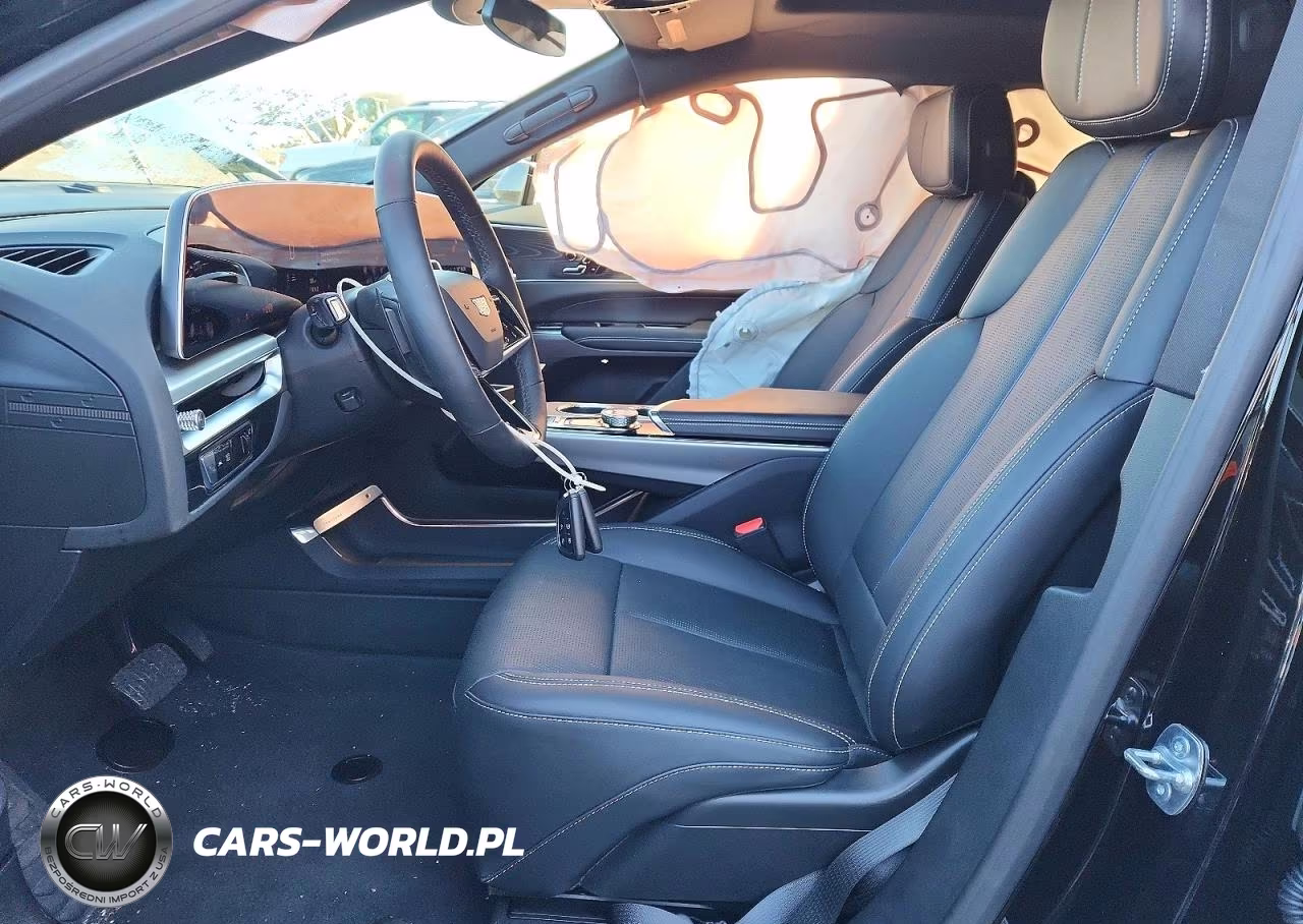 2025 Cadillac Lyriq Luxury VIN:1GYKPNRL0SZ313184 - 7