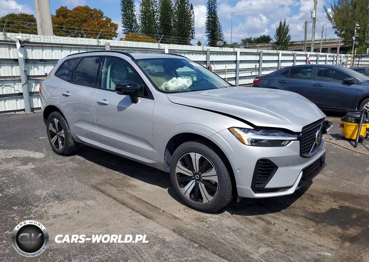 2024 Volvo Xc60 Plus VIN:YV4H60DL9R1909011 - 4