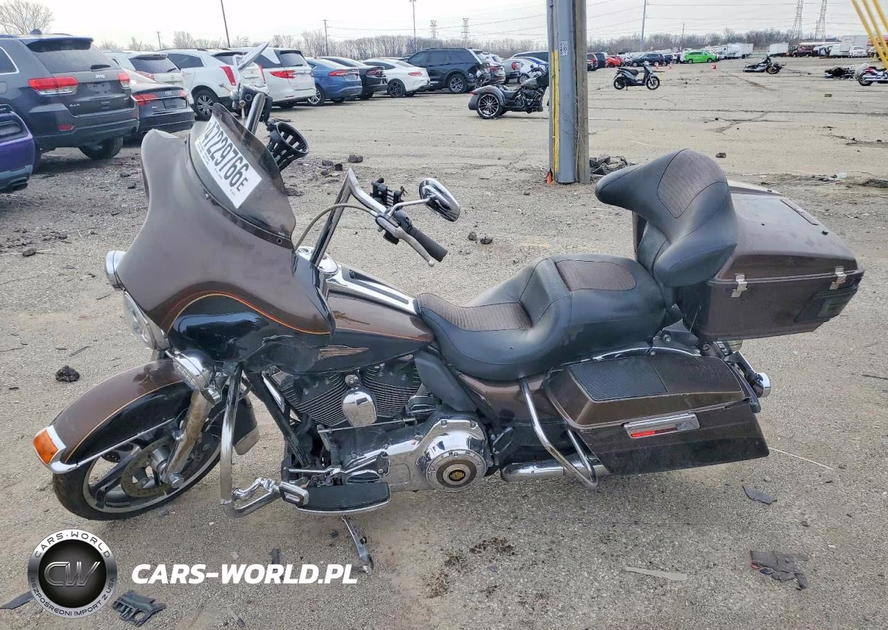 2013 Harley-Davidson Flhtk Electra Glide Ultra Limited VIN:1HD1KEM26DB634218 - 3
