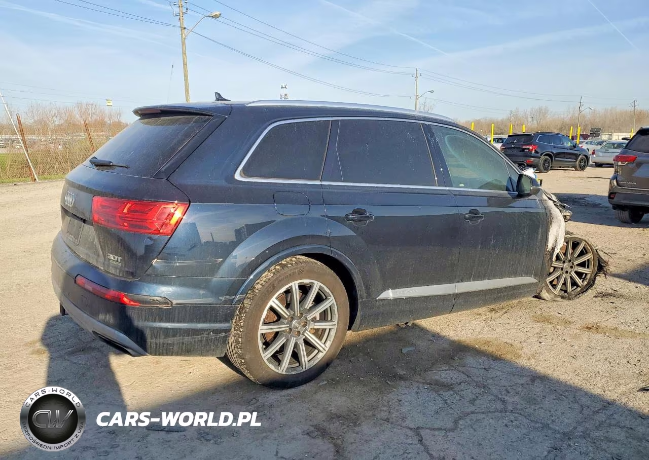 2017 Audi Q7 Prestige VIN:WA1VAAF71HD015716 - 3