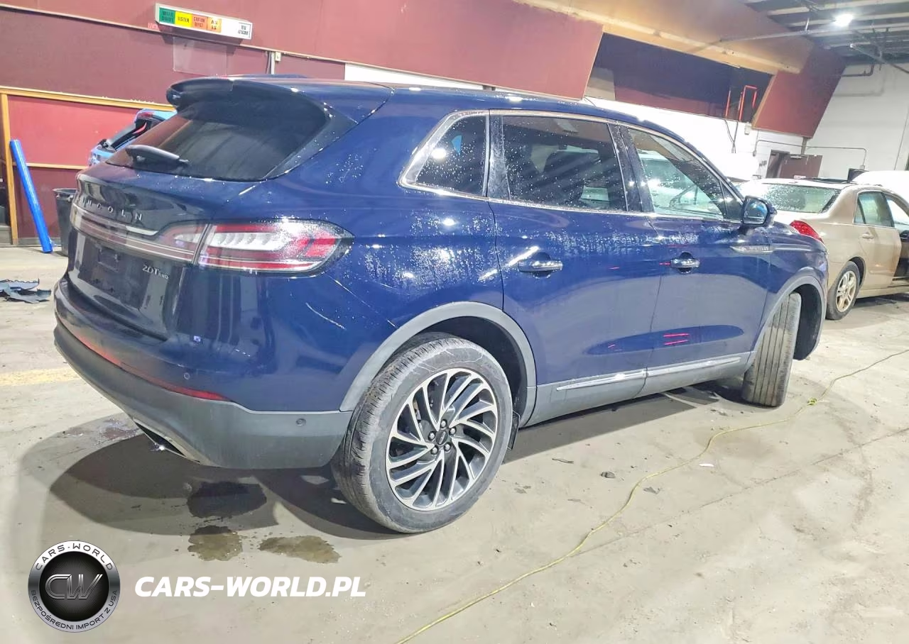 2019 Lincoln Nautilus Reserve VIN:2LMPJ8L96KBL37228 - 3
