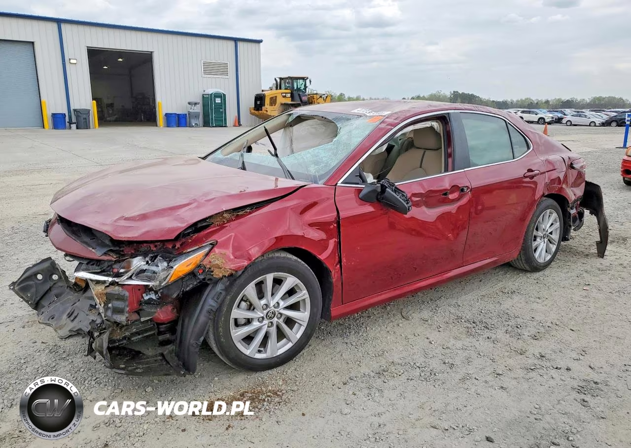 2021 Toyota Camry Le – zdjęcie 1 z 12