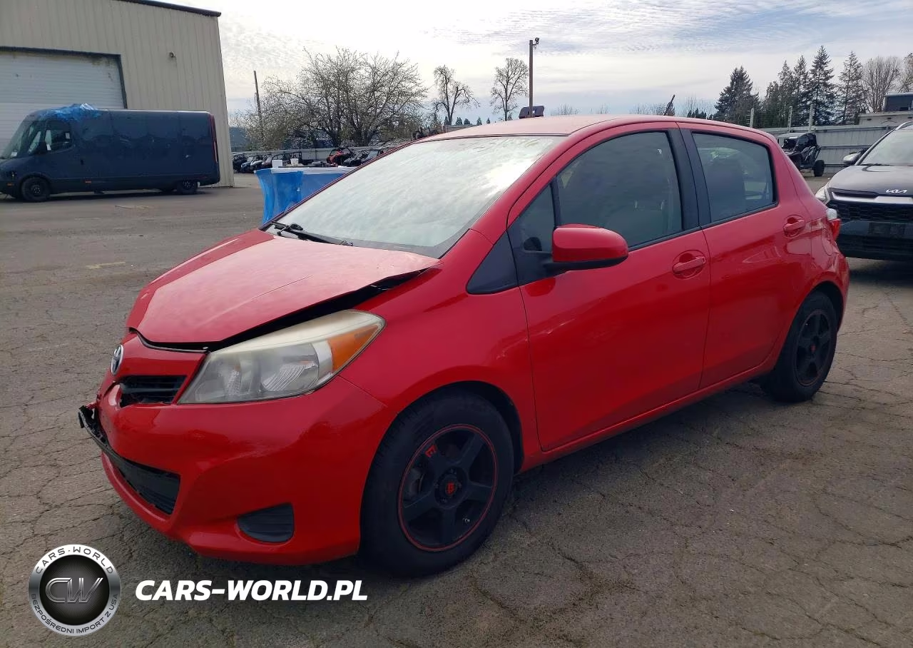 2012 Toyota Yaris 5-Door L