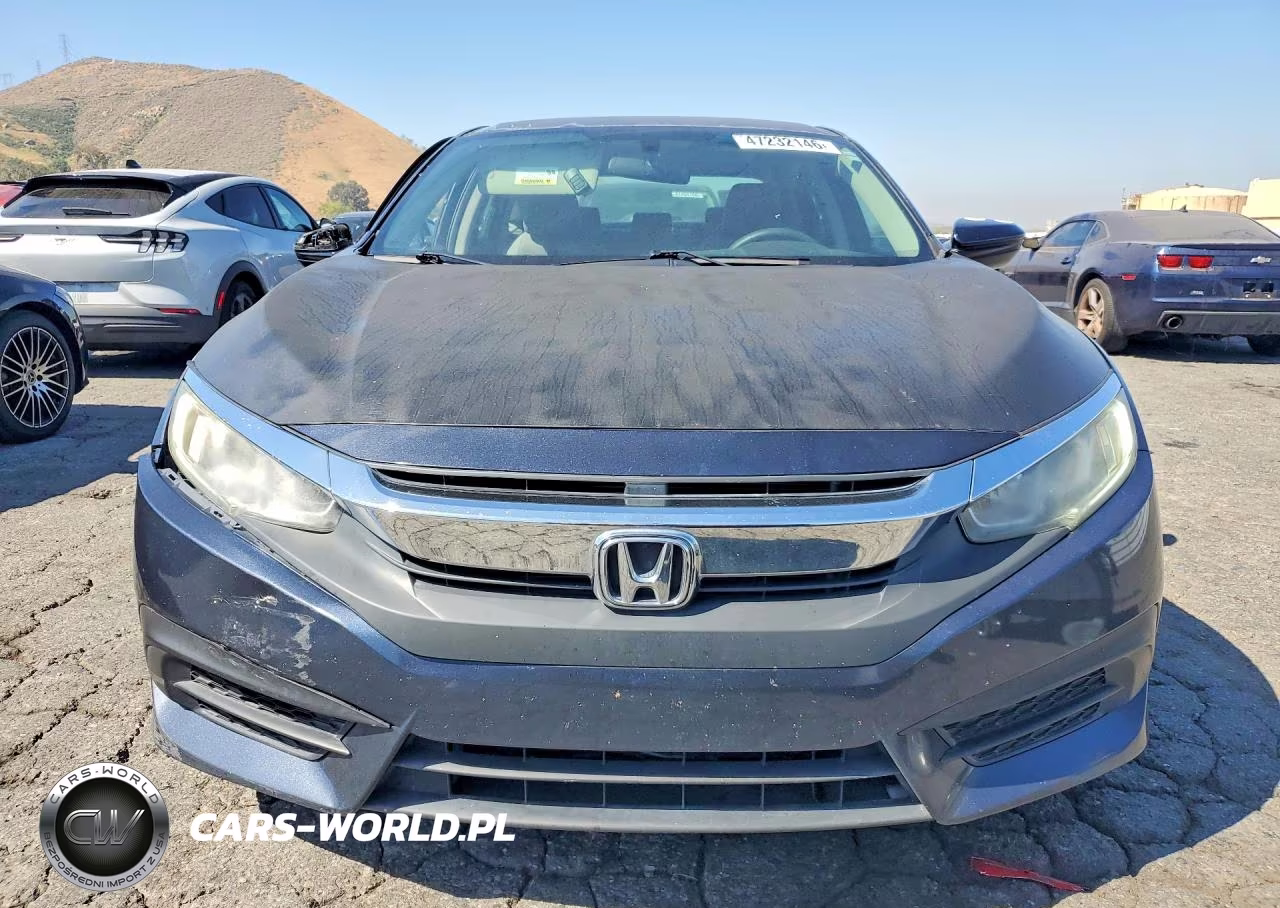 2017 Honda Civic Lx VIN:2HGFC2F5XHH536561 - 5